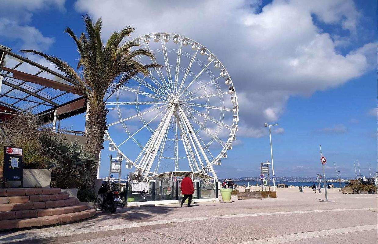 21 Marseille - Plage Prado-Borely.jpg